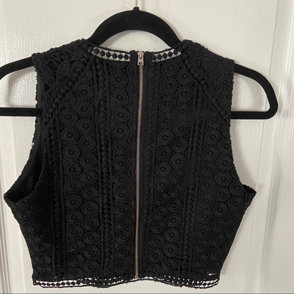 Black Abercrombie and Fitch Lace Top - Picture 4 of 4